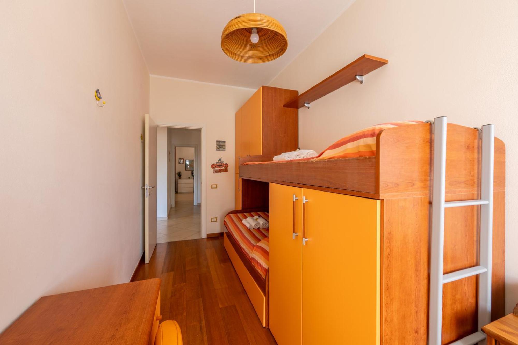 New Luxury 2Bdr Terrace, Views, Ac Apartment Marina Di Carrara Ngoại thất bức ảnh